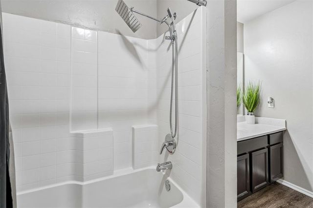 9209 NW 71st Street, Yukon, OK 73099