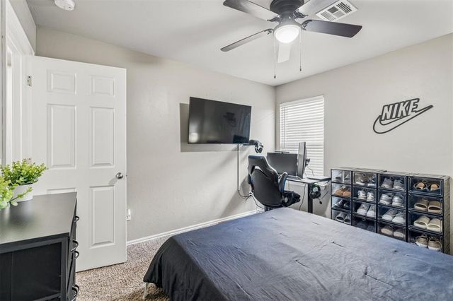 9209 NW 71st Street, Yukon, OK 73099