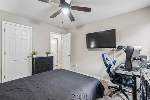 9209 NW 71st Street, Yukon, OK 73099