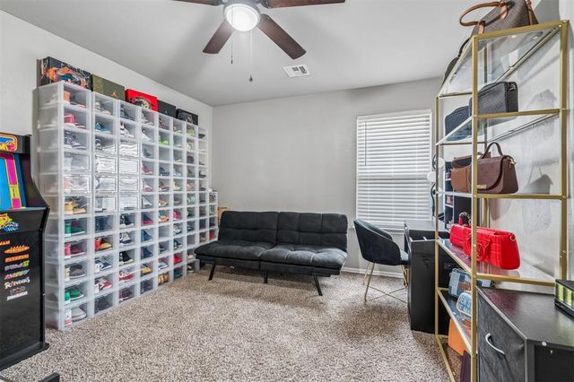 9209 NW 71st Street, Yukon, OK 73099