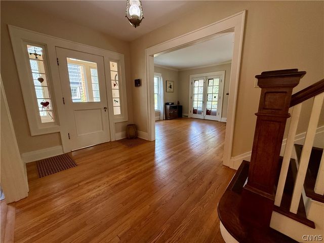 142 Cambridge Street, Syracuse, NY 13210