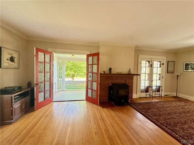 142 Cambridge Street, Syracuse, NY 13210