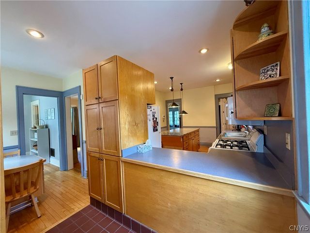 142 Cambridge Street, Syracuse, NY 13210