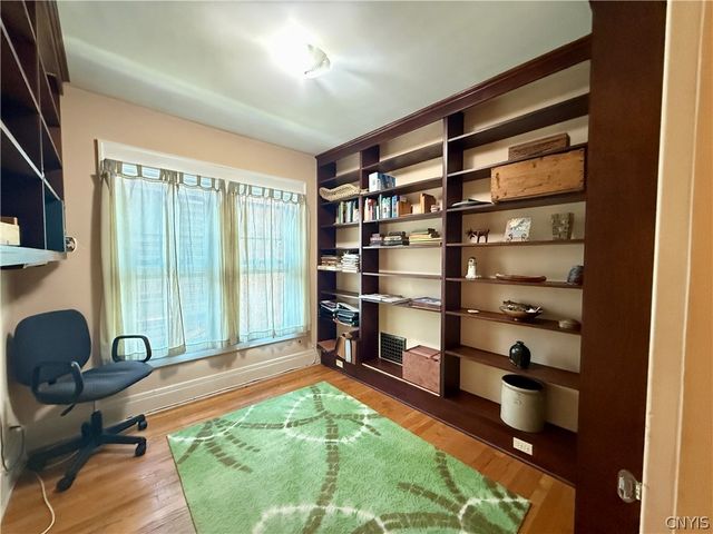 142 Cambridge Street, Syracuse, NY 13210
