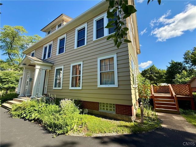 142 Cambridge Street, Syracuse, NY 13210