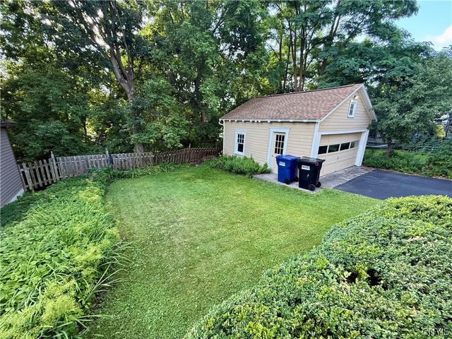 142 Cambridge Street, Syracuse, NY 13210