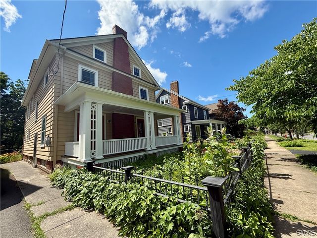 142 Cambridge Street, Syracuse, NY 13210