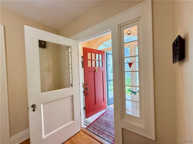 142 Cambridge Street, Syracuse, NY 13210