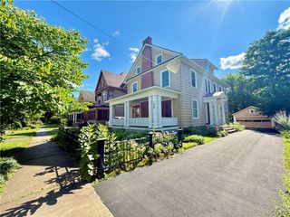 142 Cambridge Street, Syracuse, NY 13210