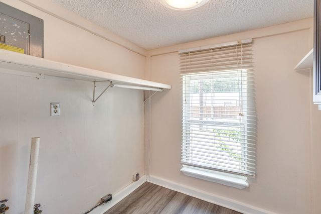 502 N Delaware Street, Irving, TX 75061