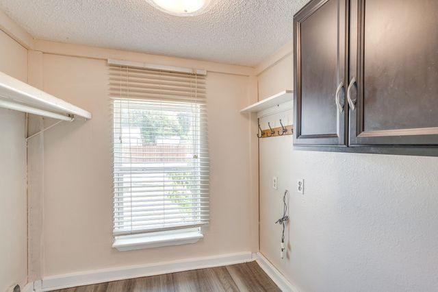 502 N Delaware Street, Irving, TX 75061
