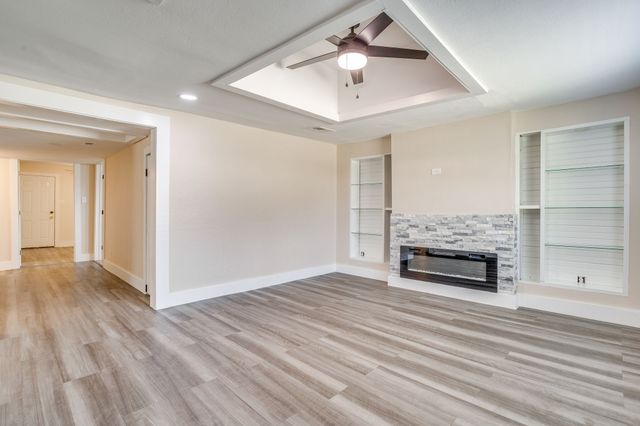 502 N Delaware Street, Irving, TX 75061