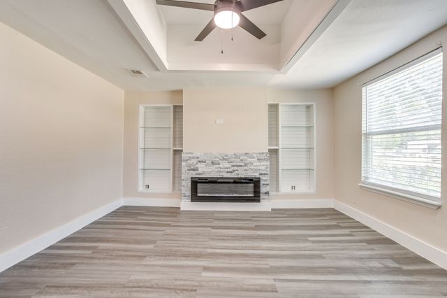 502 N Delaware Street, Irving, TX 75061