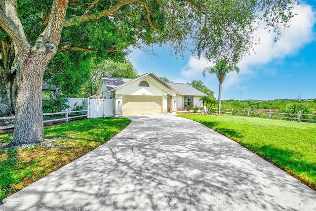 1400 CLUB DRIVE, Tarpon Springs, FL 34689