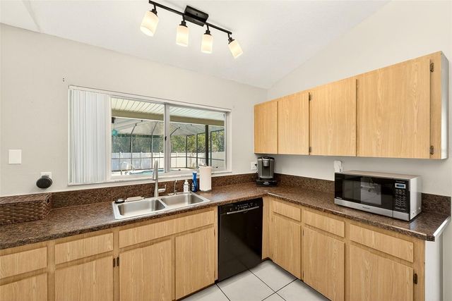 1400 CLUB DRIVE, Tarpon Springs, FL 34689