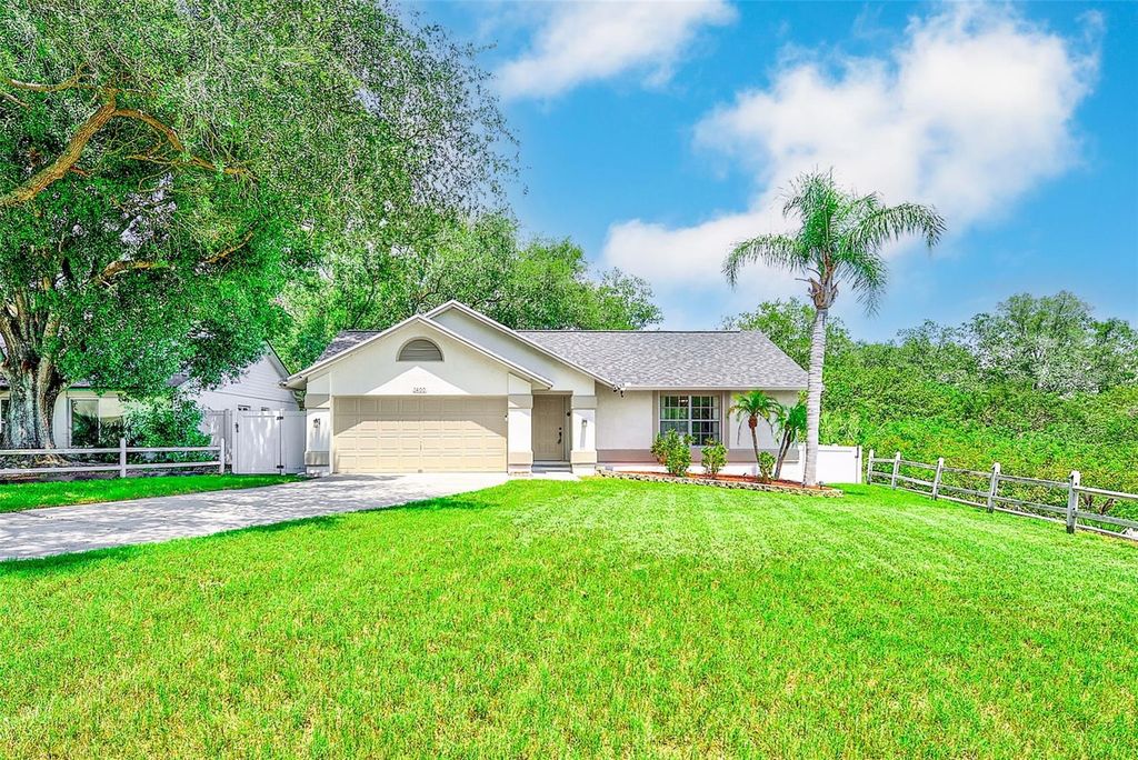 1400 CLUB DRIVE, Tarpon Springs, FL 34689