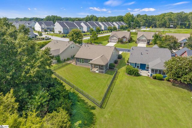 6 Belle Oaks Drive, Simpsonville, SC 29680