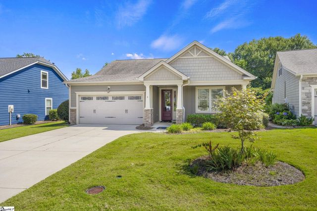 6 Belle Oaks Drive, Simpsonville, SC 29680