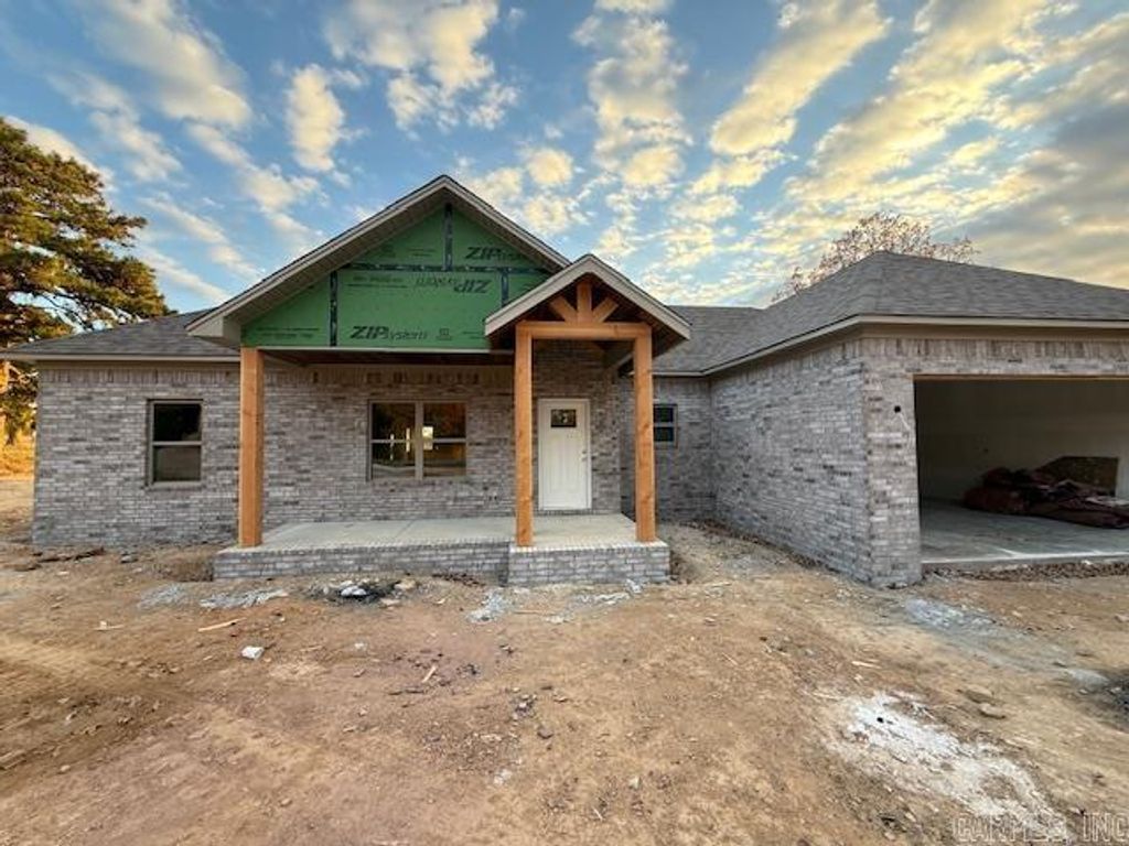 33 West Cedar Hill Road, Greenbrier, AR 72058