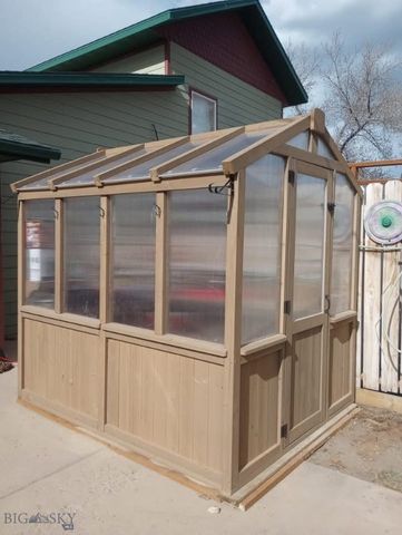 106 E Hamilton Street, Sheridan, MT 59749