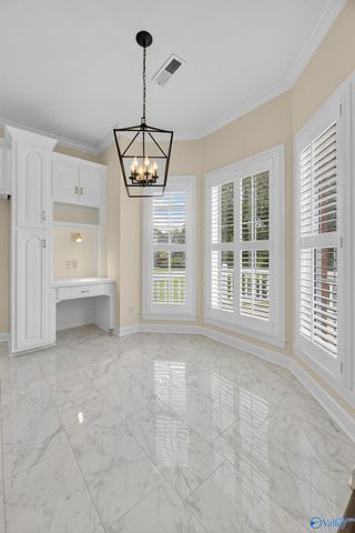 214 Lakepoint Drive, Gadsden, AL 35901