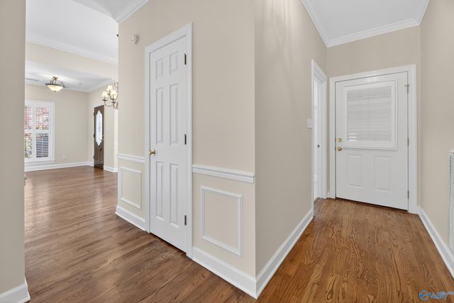 214 Lakepoint Drive, Gadsden, AL 35901