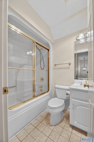 214 Lakepoint Drive, Gadsden, AL 35901