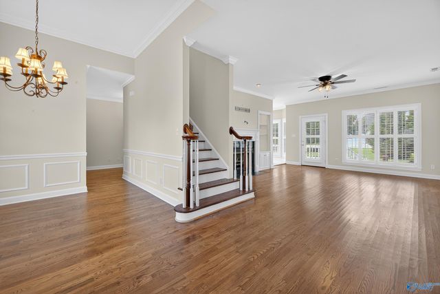 214 Lakepoint Drive, Gadsden, AL 35901