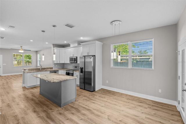 6356 30TH WAY N, St Petersburg, FL 33702