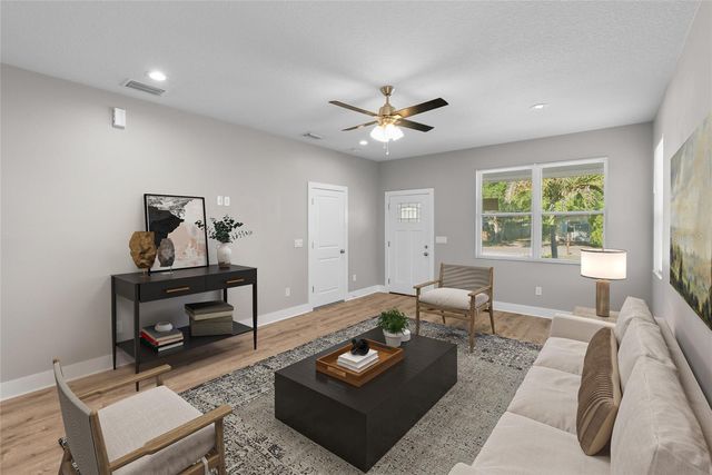 6356 30TH WAY N, St Petersburg, FL 33702