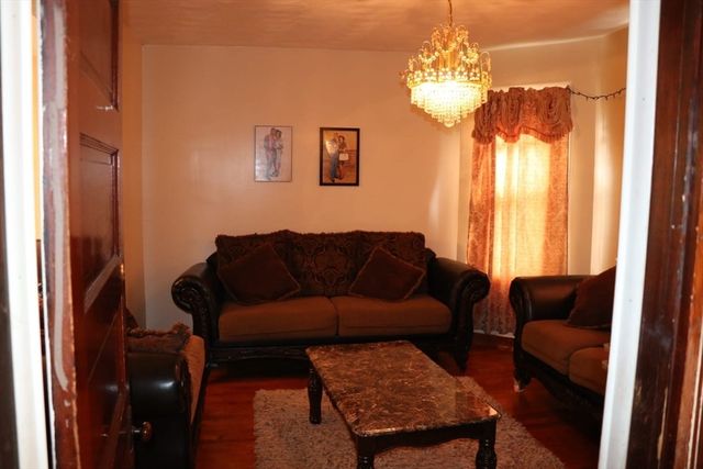 84 Lovell St 1, Worcester, MA 01603