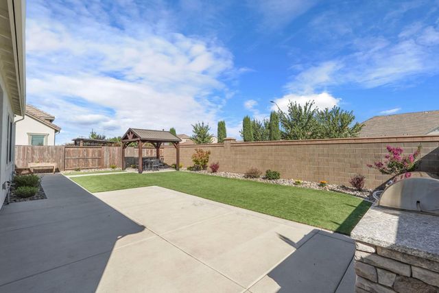 3033 Concerto St, Lodi, CA 95242