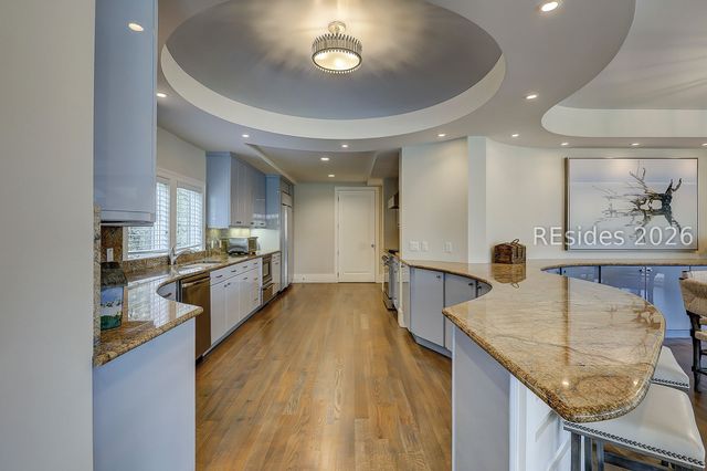 17 Marsh Dr, Hilton Head Island, SC 29928