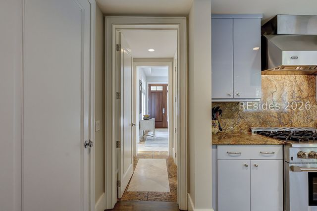 17 Marsh Dr, Hilton Head Island, SC 29928