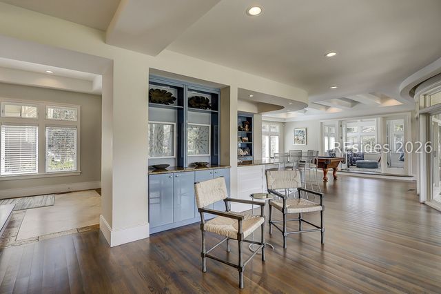 17 Marsh Dr, Hilton Head Island, SC 29928