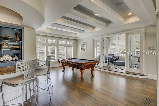 17 Marsh Dr, Hilton Head Island, SC 29928