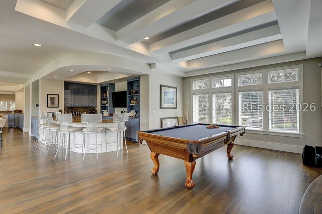 17 Marsh Dr, Hilton Head Island, SC 29928