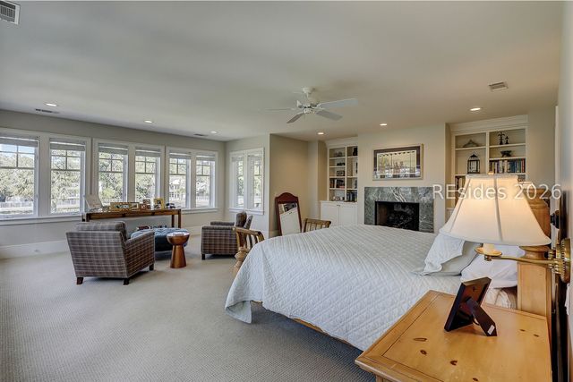 17 Marsh Dr, Hilton Head Island, SC 29928