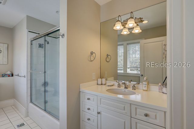 17 Marsh Dr, Hilton Head Island, SC 29928