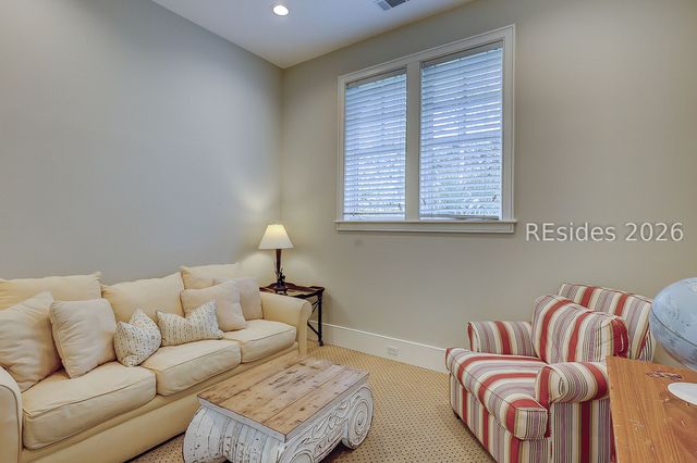 17 Marsh Dr, Hilton Head Island, SC 29928