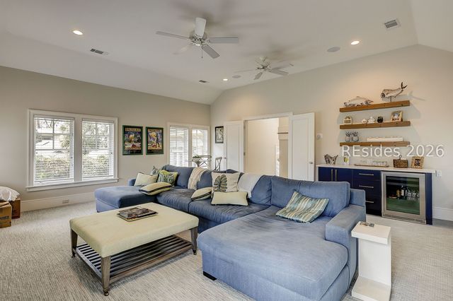 17 Marsh Dr, Hilton Head Island, SC 29928