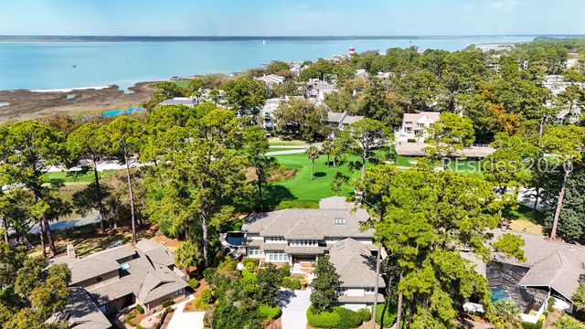 17 Marsh Dr, Hilton Head Island, SC 29928