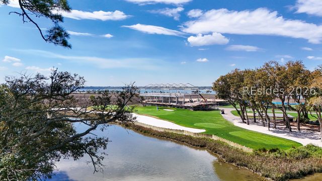 17 Marsh Dr, Hilton Head Island, SC 29928