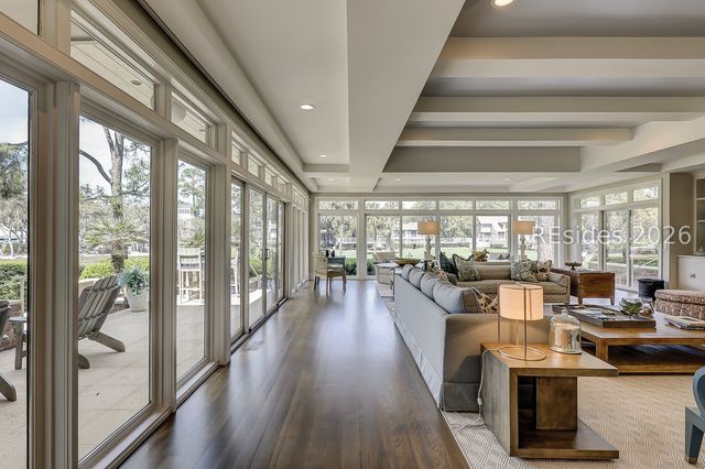 17 Marsh Dr, Hilton Head Island, SC 29928