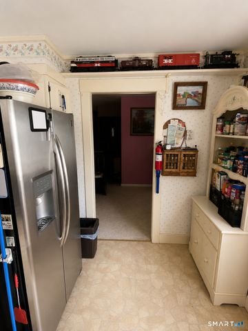212 Agawam Drive B, Stratford, CT 06614