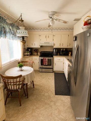 212 Agawam Drive B, Stratford, CT 06614