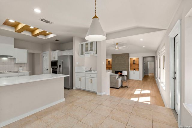 15743 Dawn Crest, San Antonio, TX 78248