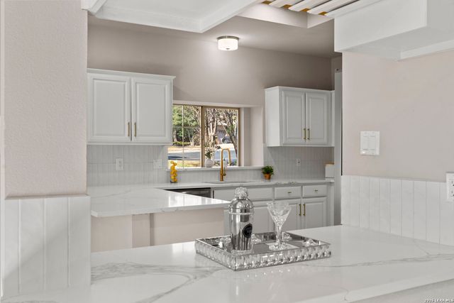 15743 Dawn Crest, San Antonio, TX 78248