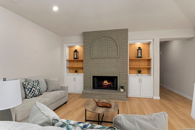 15743 Dawn Crest, San Antonio, TX 78248