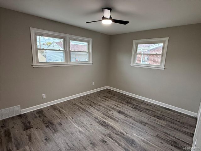 35622 Minton Street, Livonia, MI 48150